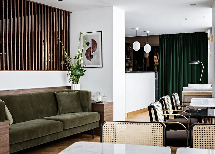 Hotel Elysées, An Ihg 4*