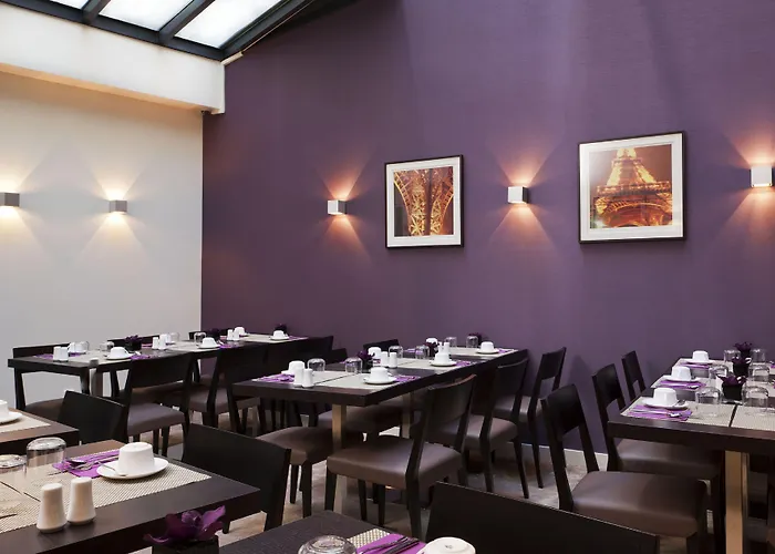 Elysées, An Ihg 4* Parigi