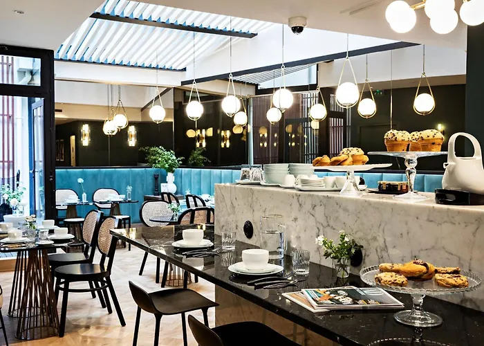Elysées, An Ihg 4* Parigi