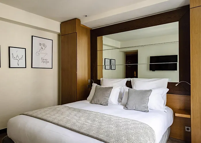 Elysées, An Ihg Parigi