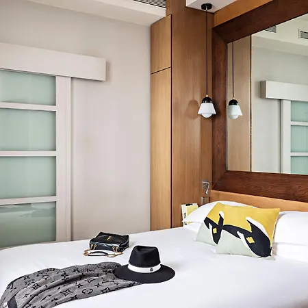 ホテル Palais De L'elysee By Ihg 4*