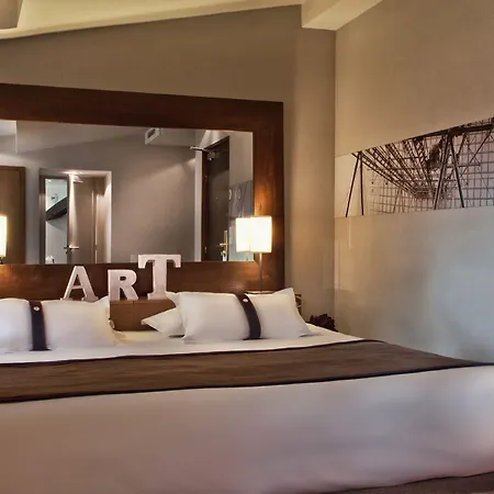 Hotel Palais De L'elysee By Ihg 4*