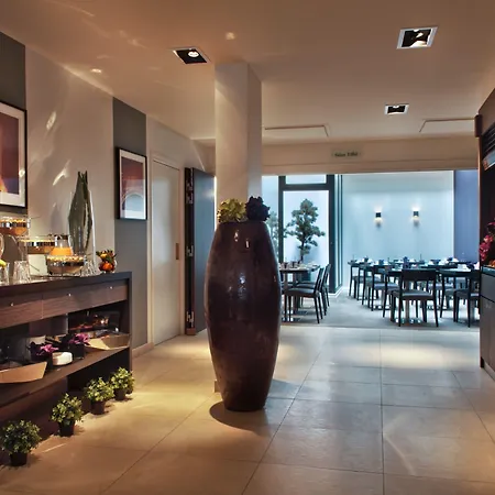 Hotel Palais De L'elysee By Ihg Paris