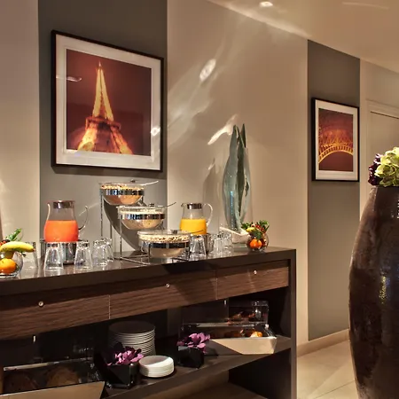 Palais De L'elysee By Ihg ホテル