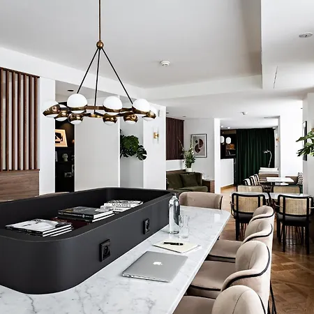 Palais De L'elysee By Ihg Hotel 4*