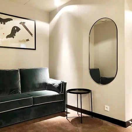 Elysées, An Ihg Hotel Paris