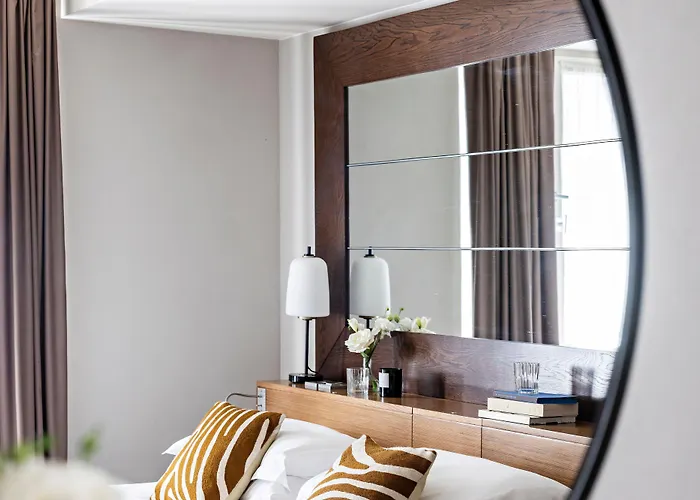 Elysées, An Ihg Hotel