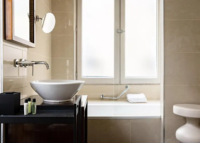 Elysées, An Ihg Hotel París