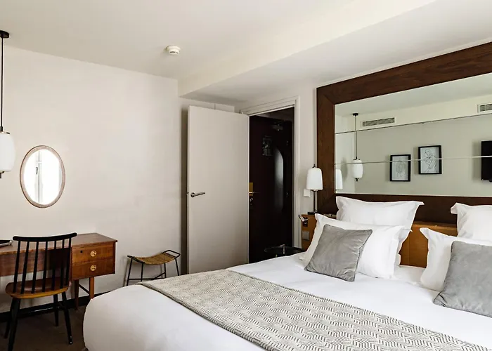 Elysées, An Ihg Hotel Parigi