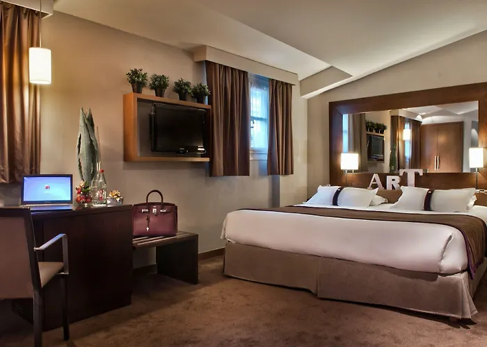 Hotel Palais De L'elysee By Ihg