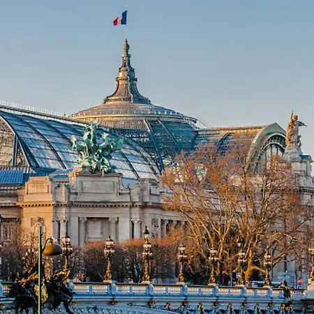 Elysées, An Ihg 4* Parigi